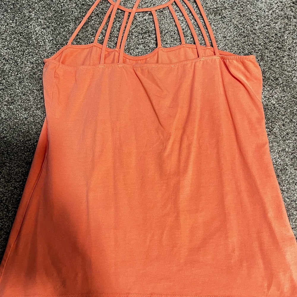 VENUS Peach Sleeveless Top - Picture 2 of 3